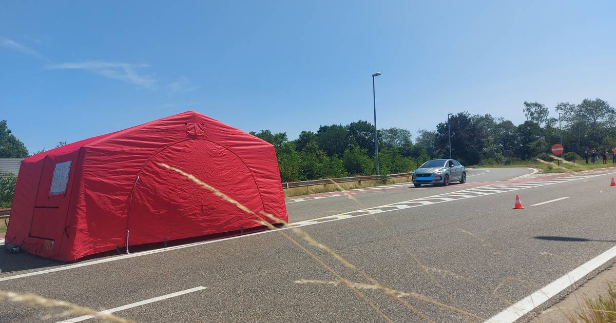 Fietsster overleden bij aanrijding op afrit snelweg in Turnhout.