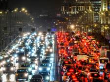 ‘Nieuwe auto's verbruiken nog altijd veel meer brandstof dan aangegeven’