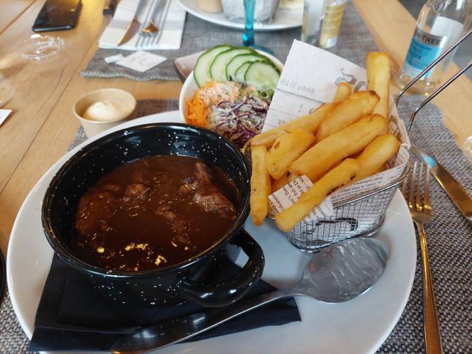 RESTOTIP. De Bavohoeve brengt heerlijke brasseriekeuken bij een idylle aan het water