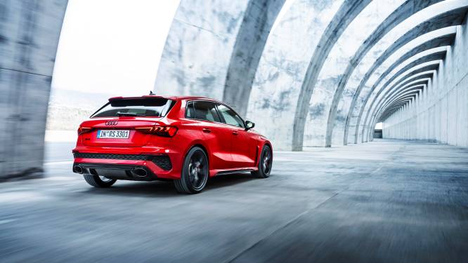 Audi lanceert brulbeest RS3 en daar baalt de gemeente Rotterdam enorm van