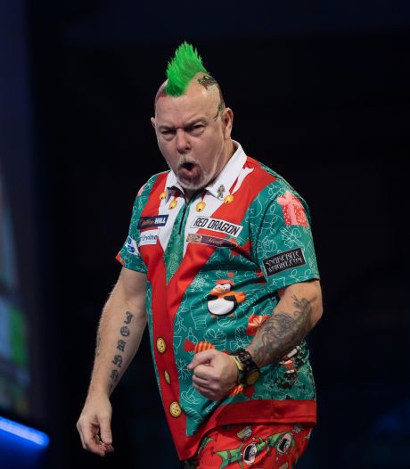 Peter Wright sluit laatste WK-avond van het jaar af met zege op Ryan Searle en is kwartfinalist