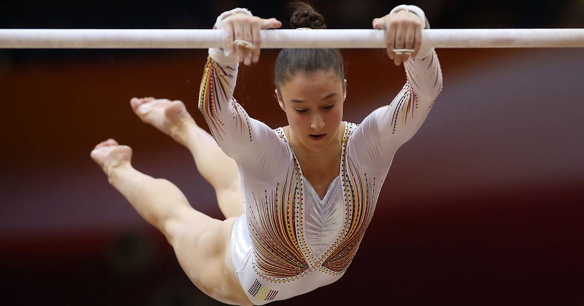 Concurrence Barre-chinoise Asymétrique De Gymnastique Dans Les