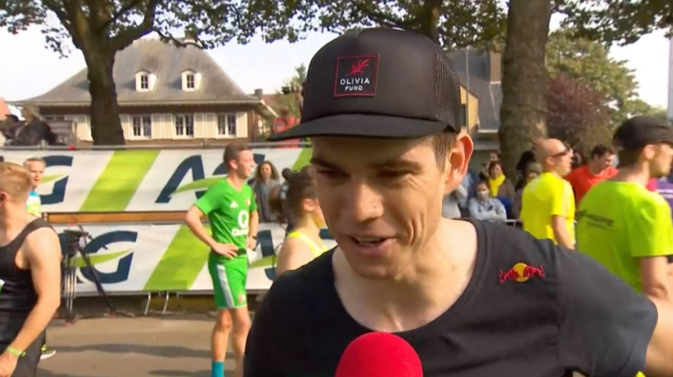 Aavant la saison de cyclocross, Wout van Aert entretient sa condition.