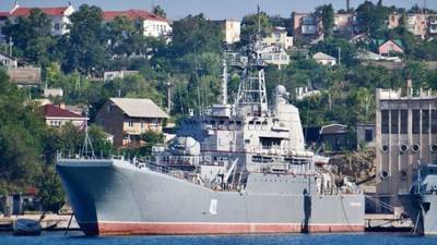LIVE OEKRAÏNE. Oekraïne zegt dat het opnieuw Russisch oorlogsschip geraakt heeft