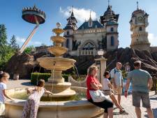 Efteling Eert Guus Meeuwis Met Aquanura Met Een Zachte G Loon Op Zand Bd Nl