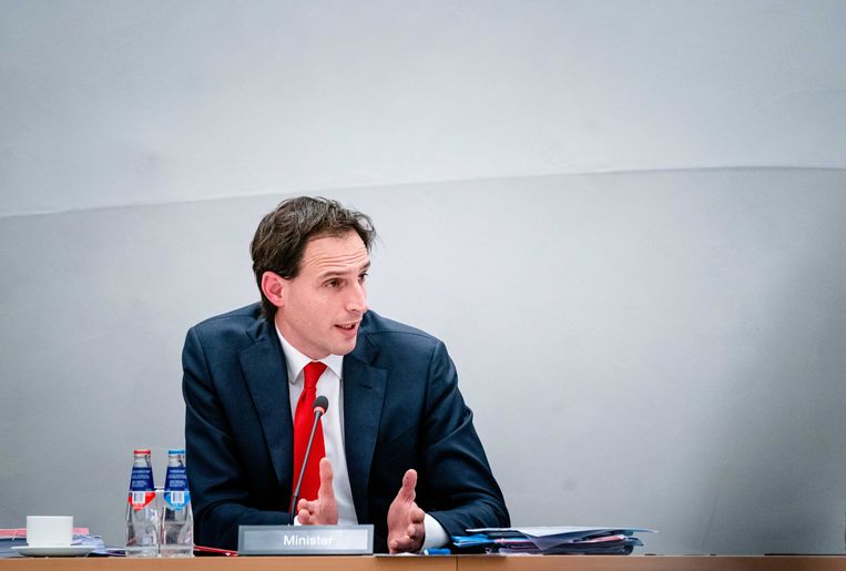 Demissionair Minister Wopke Hoekstra van financiën (CDA) in de Tweede Kamer tijdens het commissiedebat over Fraudeopsporing door de Belastingdienst.  Beeld ANP