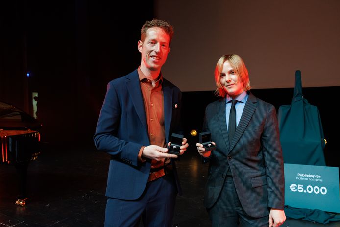 Pieter Gaudesaboos en Marieke Lucas Rijneveld winnen de eerste Boon-literatuurprijzen.