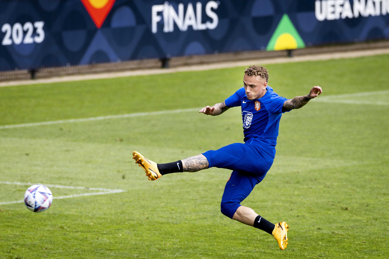 PSV heeft Noa Lang op het verlanglijstje en zet al stappen naar meer