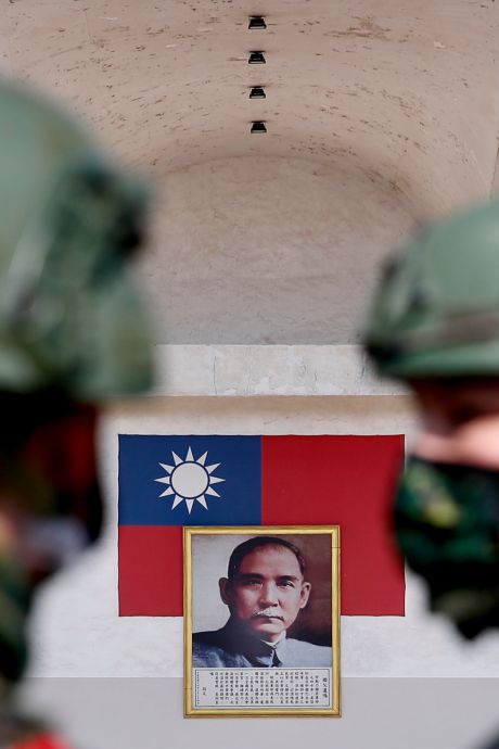 Le soutien militaire américain à Taïwan accroît le “risque de conflit”, avertit la Chine