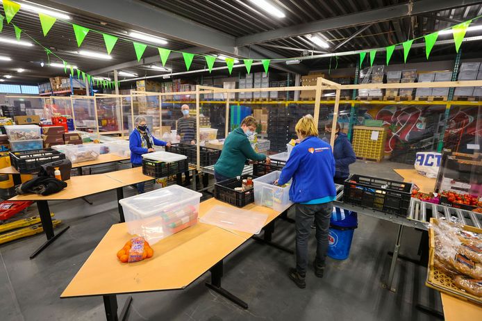Archieffoto van het magazijn van de Voedselbank Eindhoven, aan de Kanaaldijk-Noord.