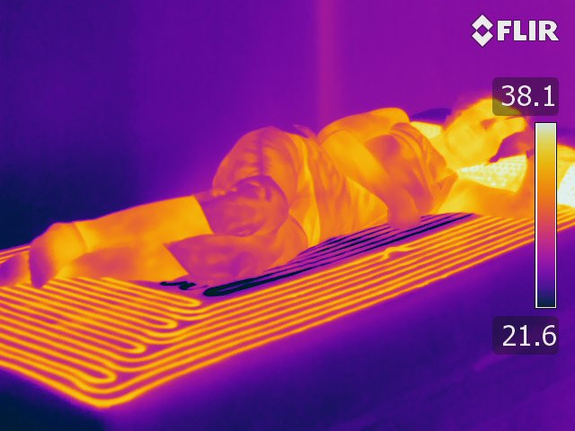 Le lit chauffant-refroidissant mit au point par les bio-ingénieurs de l'Université du Texas permet à ses utilisateurs de trouver plus rapidement le sommeil.