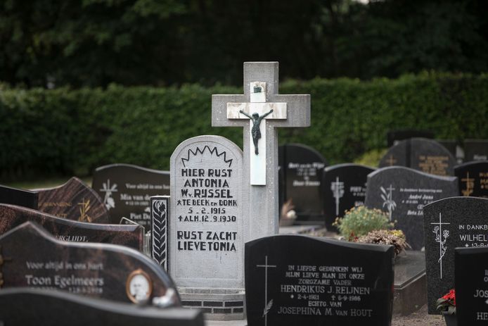 Elsendorp - Graf van Antonia van Rijssel wordt monument