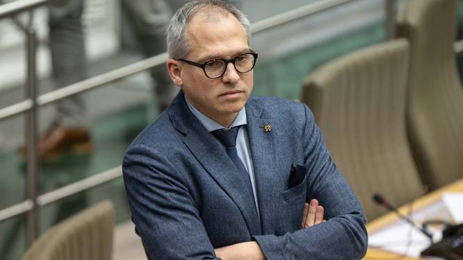 Dragen Vlaamse belastingambtenaren binnenkort een wapen tijdens controles?