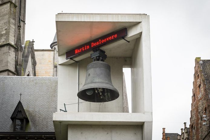 Een Gentenaar die meewerkt aan For Whom II.