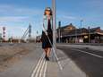 Foutje: gemeente laat lantaarnpalen op stoepje voor blinden en slechtzienden plaatsen
