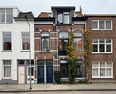 Het huis in de Kasteelstraat, waar de brand plaatsvond.