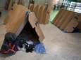 Brusselse daklozen krijgen tentjes van karton