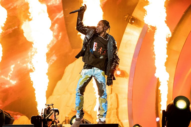 De chaos brak uit tijdens het optreden van de Amerikaanse rapper Travis Scott.  Beeld Amy Harris/Invision/AP