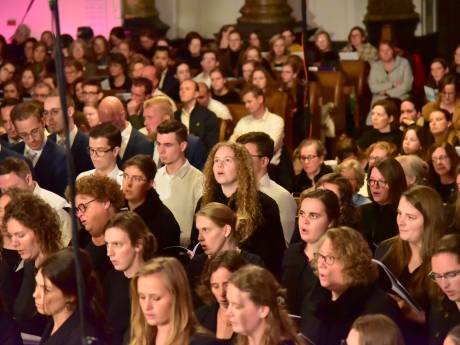 Omvangrijke Zeeuwse koren geven Kerstconcerten