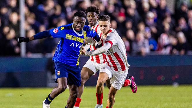 Willem II in doldwaze slotfase onderuit op De Herdgang
