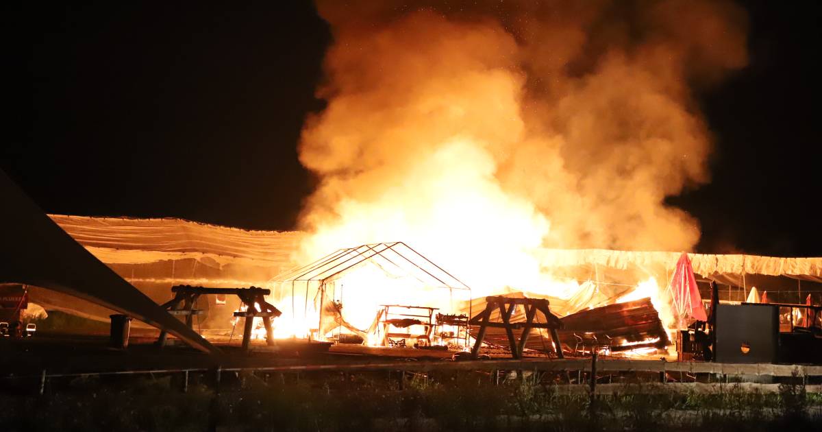 Ongeloof bij de Streeckerij: Oud-werknemer (52) verdacht van brandstichting bij kersenteler in Waden