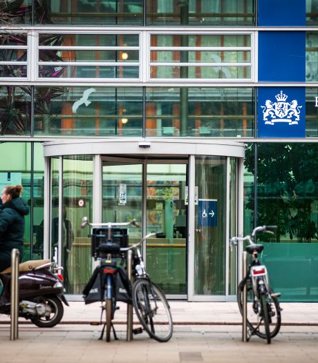 Capelle wacht op landelijke regeling voordat ze geld geeft aan slachtoffers toeslagenaffaire