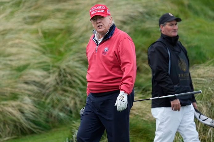 Trump vorige week bij het Trump International Golf Links & Hotel in Doonbeg, Ierland.