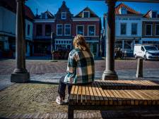 Laura verloor haar wijntje twee minuten uit het oog en werd wakker in ambulance: ‘Ik weet niks meer’