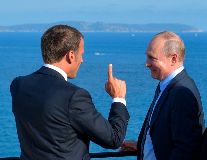 Macron reist maandag naar Moskou voor een ontmoeting met Vladimir Poetin.
