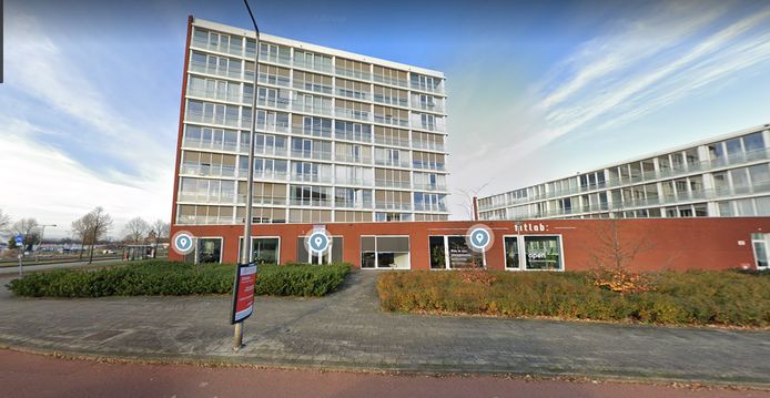 Twee appartementen in het complex De Hofwachter op de hoek van de Getfertsingel en de Zuiderval staan te huur bij De Woonplaats. Kalehuurprijs: 910 euro.
