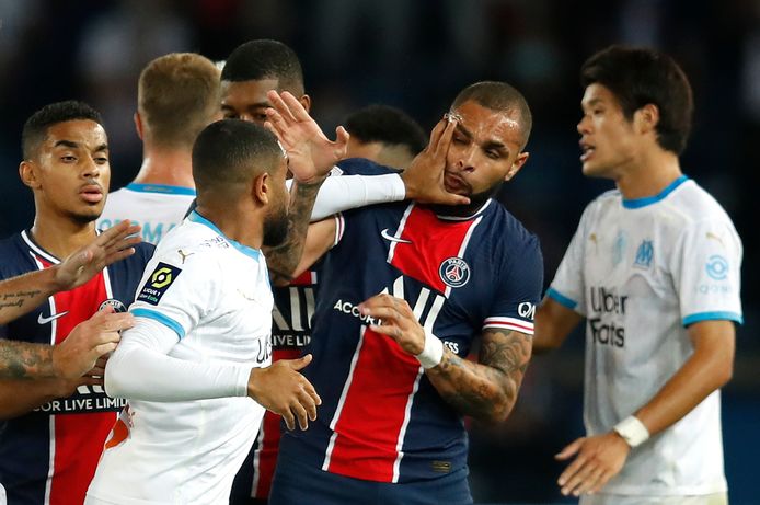 Amavi clasht met Kurzawa (r).