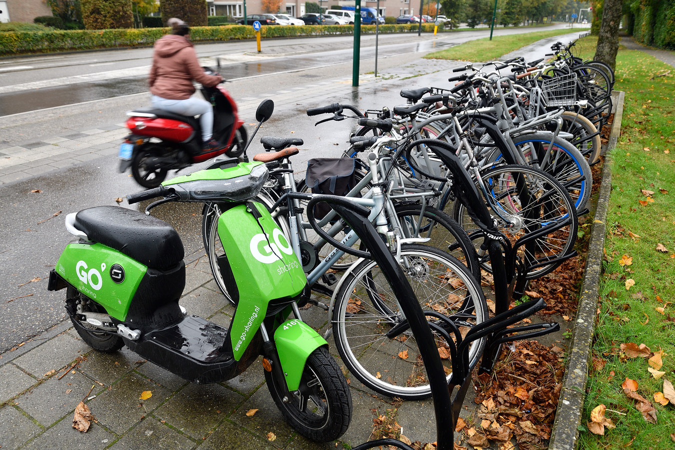 Nu al ruim twee keer zoveel klachten over Go Sharingscooters in Amersfoort (en het is pas