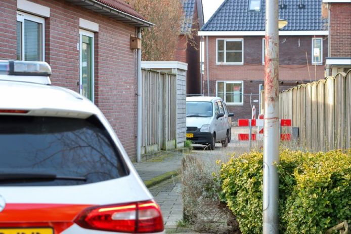 Op lantaarnpalen in de omgeving van de woning aan het Baurichter werden bloedsporen aangetroffen.