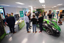 Het Green Team van de UT was van de partij met haar zuinige waterstofauto die ongeveer 900 kilometer op 1 liter waterstof rijdt.