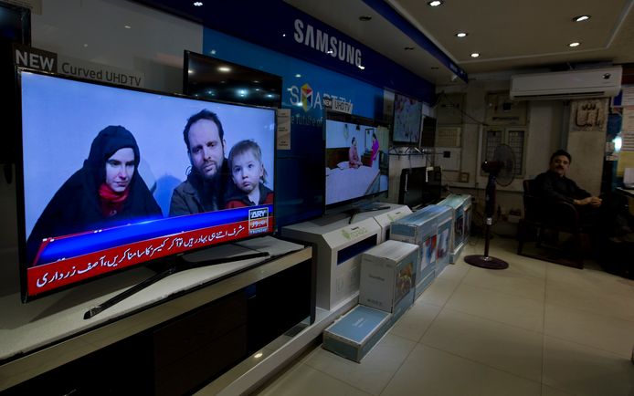 Een Pakistaans tv-station bericht over het gezin.
