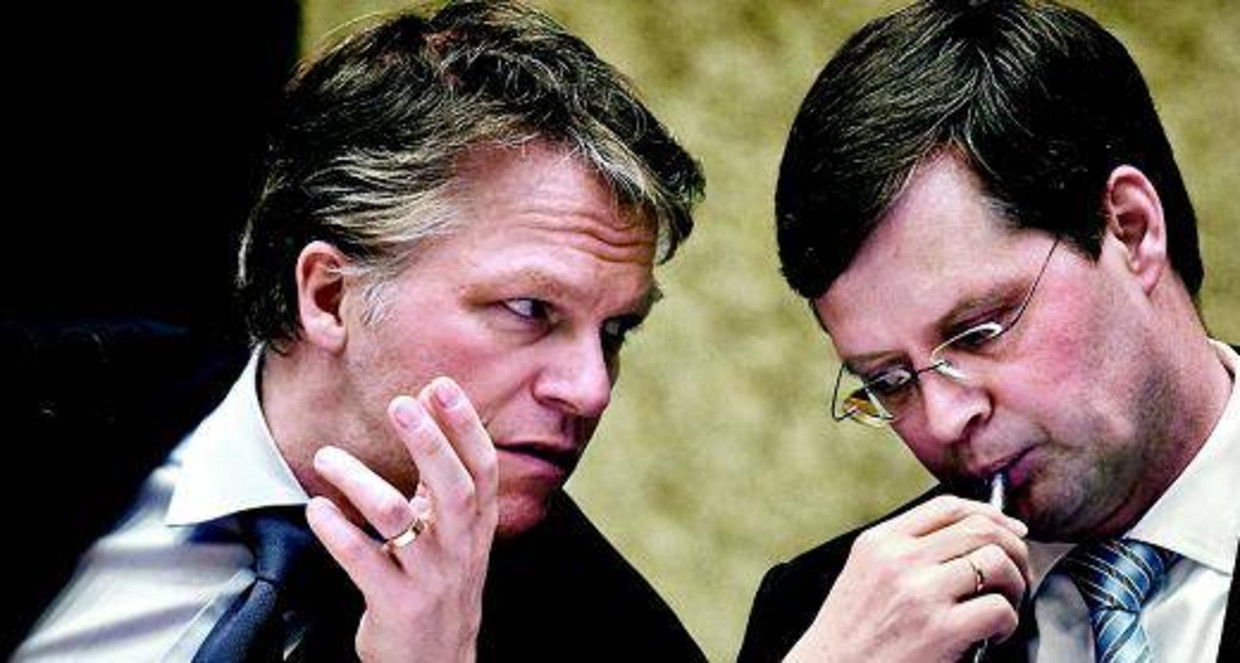 Balkenende en Bos in overleg (Trouw) Beeld 