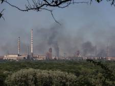 Russen schieten chemische fabriek in brand: 1200 Oekraïners in laatste verzetsbolwerk