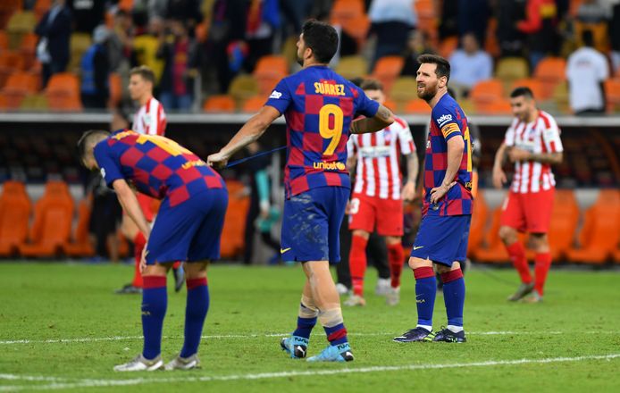 Suárez en Messi blijven vertwijfeld achter. Hoe is dit kunnen gebeuren?