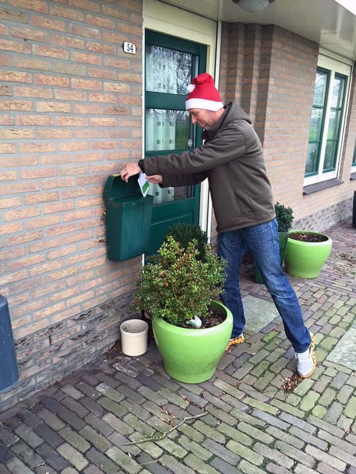 ‘Runners’ hopen weer veel kerstkaarten te Hoeksche Waard AD.nl