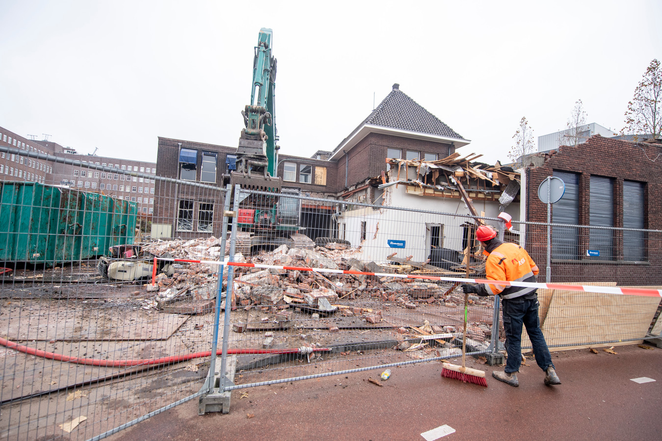 Bruut einde van een tijdperk: het vroegere domein van de textielgigant verdwijnt van de aardbodem.