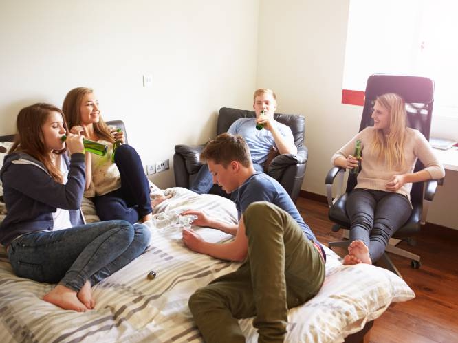 Jongeren gebruiken steeds meer slaap- en kalmeermiddelen, cannabis- en alcoholgebruik daalt dan weer