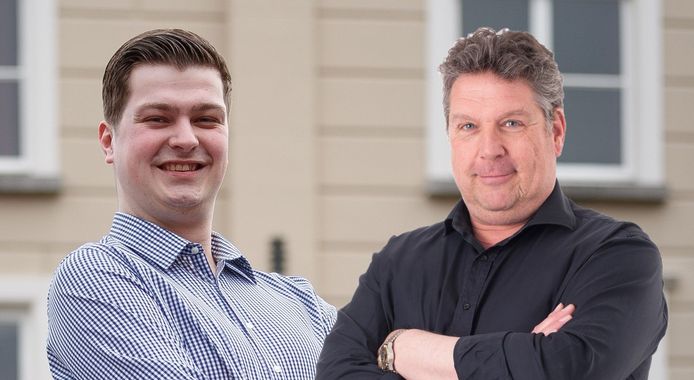 Björn Rommens (li) van de PvdA Roosendaal en Henk den Ridder.