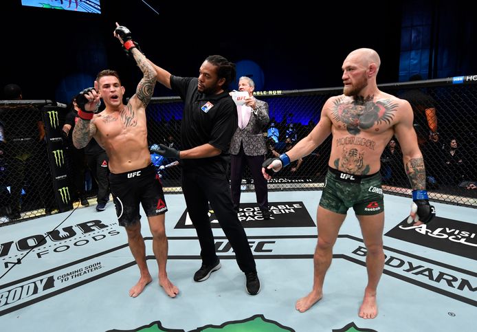 Namaak Kenmerkend Munching Poirier slaat 'onverslaanbare' McGregor tegen de grond | Andere sporten |  AD.nl