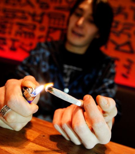 Drugsproblematiek in Nederland: ‘Sneller paar gram cocaïne besteld dan pizza’