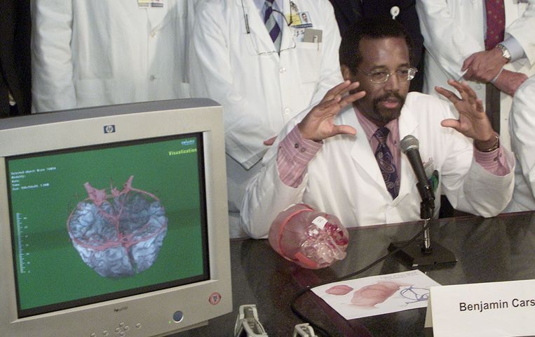 Carson als hersenchirurg. Beeld REUTERS