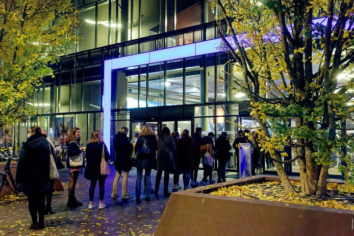 Een rij bij de Kinepolis in Den Bosch