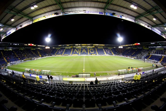 In het Rat Verlegh Stadion is bij ingang van het nieuwe voetbalseizoen nog maar plaats voor 4.000 supporters.
