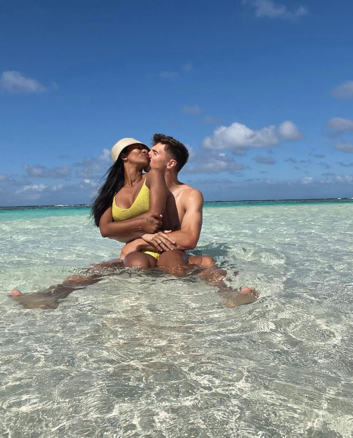 Thomas Meunier et son épouse ont choisi Bora Bora pour leur lune de miel.