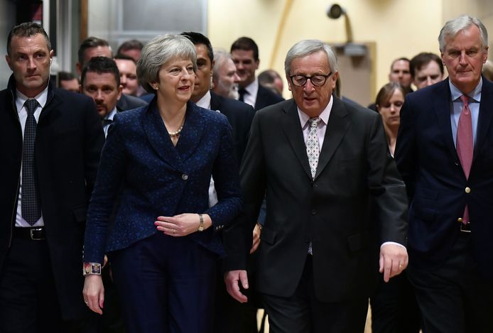 May en Europees Commissievoorzitter Jean-Claude Juncker.