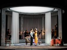 Vloeken in de kerk? La Traviata met transvrouw in hoofdrol: ‘Beide Violetta’s zijn ieder op hun eigen manier confronterend’